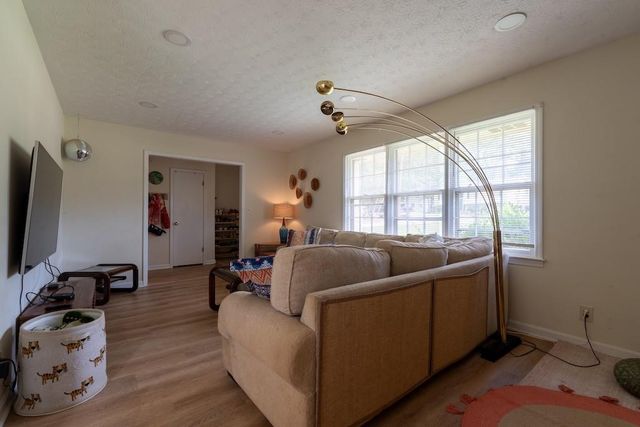 539 Fond Du Lac Drive, Stone Mountain, GA 30088