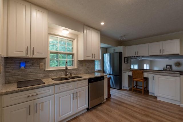 539 Fond Du Lac Drive, Stone Mountain, GA 30088