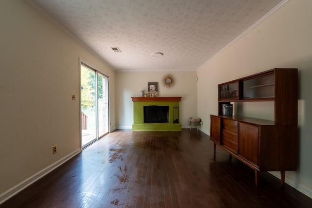 539 Fond Du Lac Drive, Stone Mountain, GA 30088