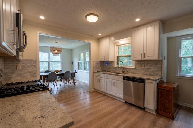 539 Fond Du Lac Drive, Stone Mountain, GA 30088