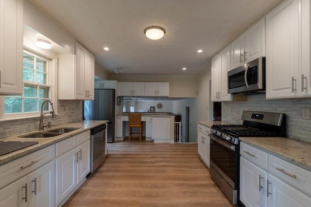 539 Fond Du Lac Drive, Stone Mountain, GA 30088
