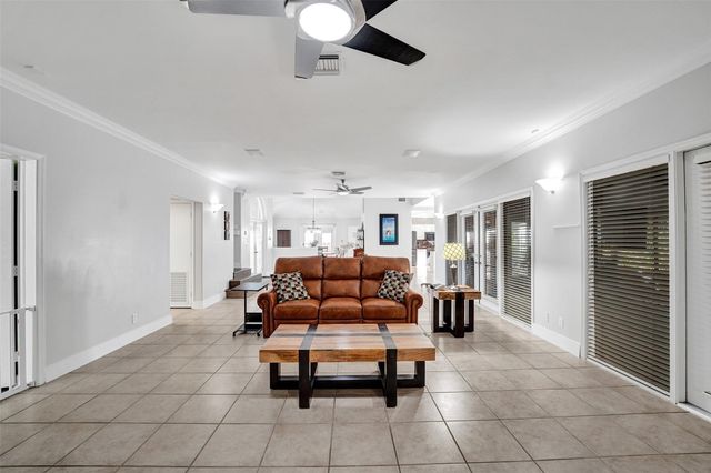 11300 Knot Way, Cooper City, FL 33026