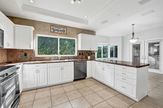 11300 Knot Way, Cooper City, FL 33026