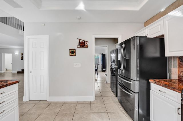 11300 Knot Way, Cooper City, FL 33026