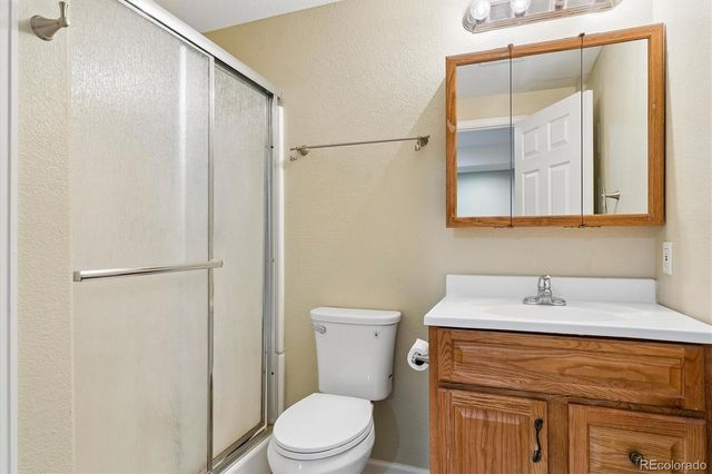 9849 Chatswood Trail, Highlands Ranch, CO 80126