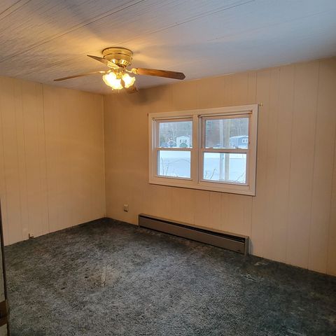 5 Christian Street, Danville, NH 03819