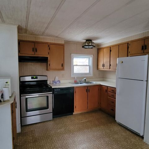 5 Christian Street, Danville, NH 03819