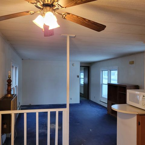 5 Christian Street, Danville, NH 03819