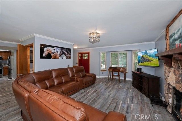 1056 Fiden Court, Crestline, CA 92325