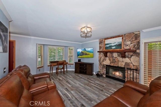 1056 Fiden Court, Crestline, CA 92325