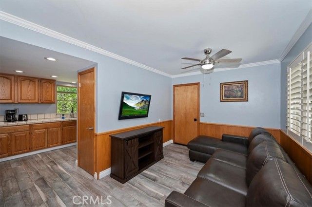 1056 Fiden Court, Crestline, CA 92325
