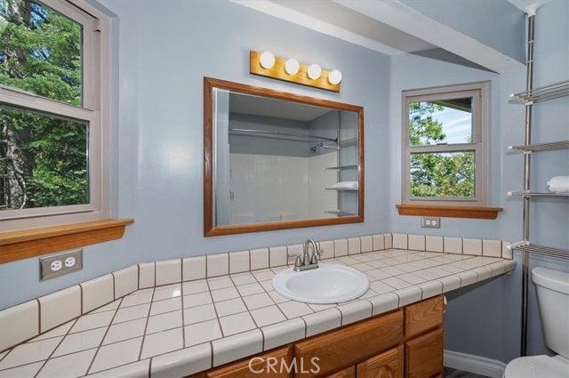 1056 Fiden Court, Crestline, CA 92325