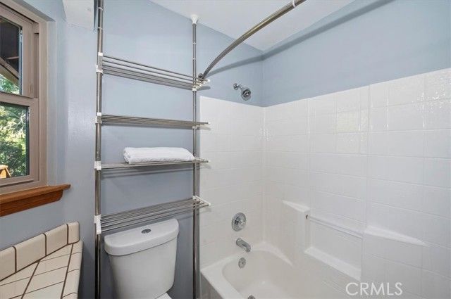 1056 Fiden Court, Crestline, CA 92325