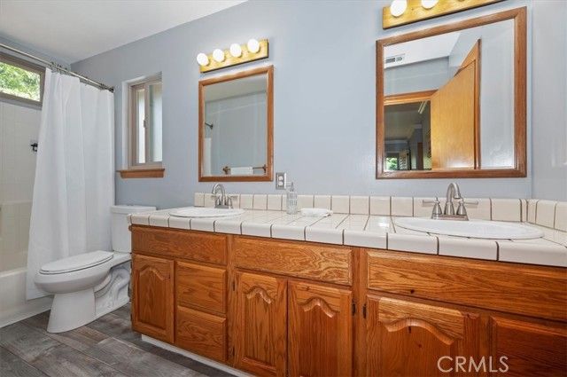 1056 Fiden Court, Crestline, CA 92325