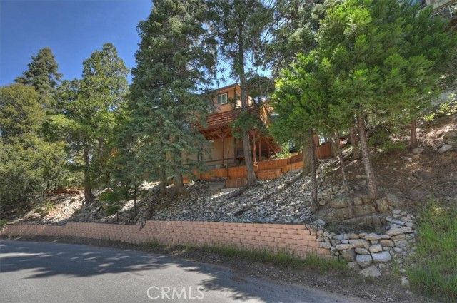 1056 Fiden Court, Crestline, CA 92325