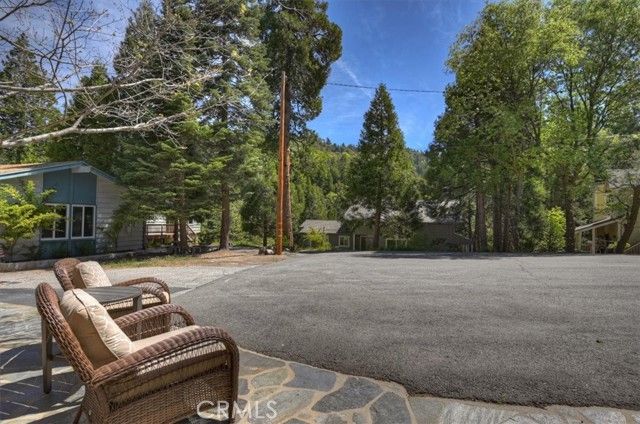 1056 Fiden Court, Crestline, CA 92325