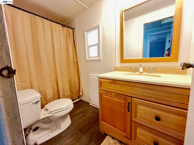 28124 Murcia St, Hayward, CA 94544