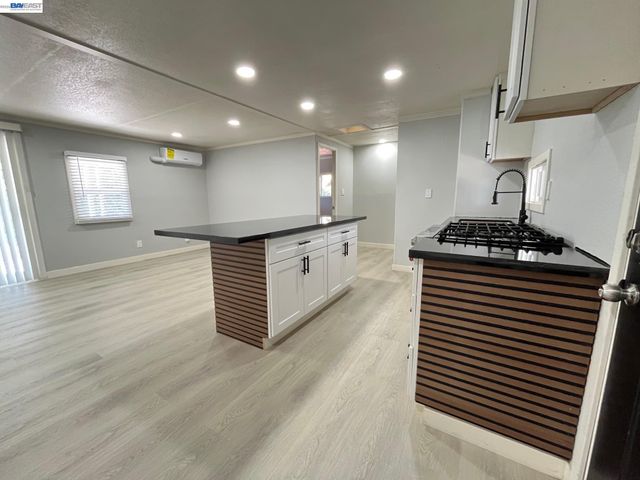 28124 Murcia St, Hayward, CA 94544