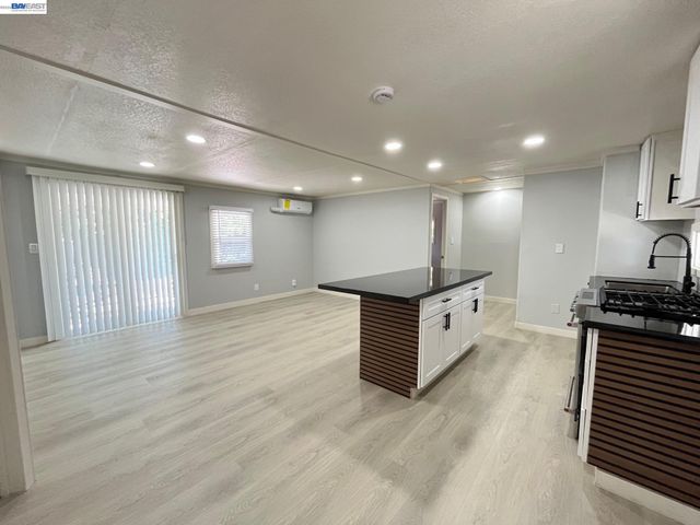 28124 Murcia St, Hayward, CA 94544