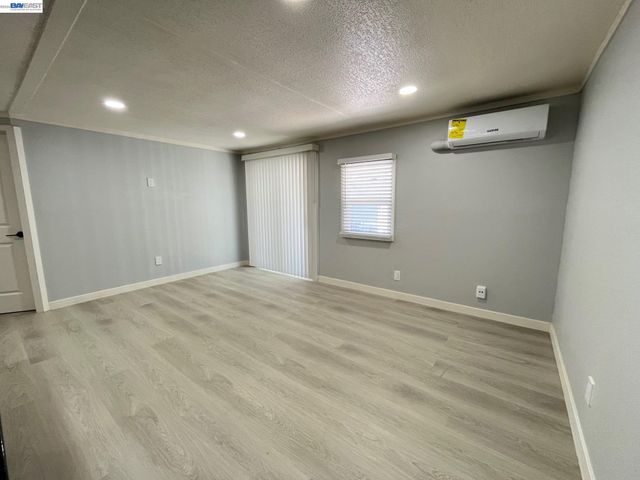 28124 Murcia St, Hayward, CA 94544