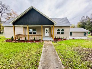 158 W Spring Avenue, Whitwell, TN 37397