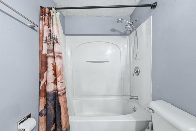 340 Tweedwood Drive, New Haven, IN 46774