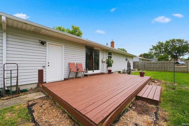340 Tweedwood Drive, New Haven, IN 46774