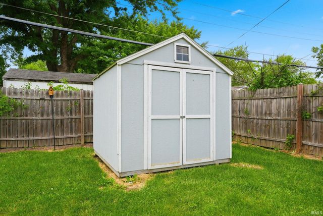 340 Tweedwood Drive, New Haven, IN 46774
