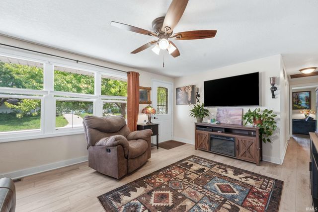 340 Tweedwood Drive, New Haven, IN 46774