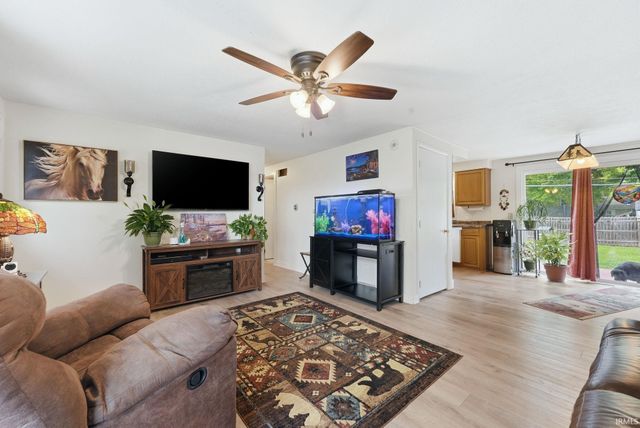 340 Tweedwood Drive, New Haven, IN 46774