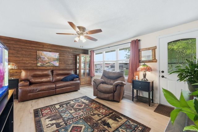 340 Tweedwood Drive, New Haven, IN 46774