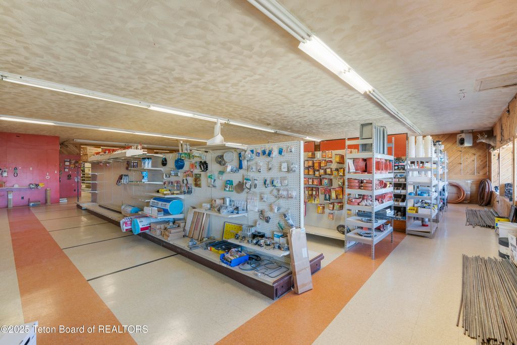 10652 US HIGHWAY 189, Big Piney, WY 83113 photo 12