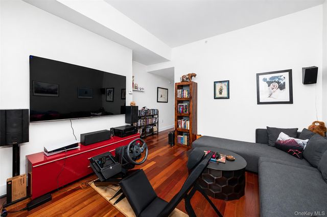 175 Huguenot Street 3103, New Rochelle, NY 10801