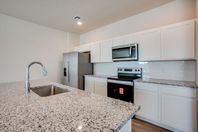 1790 W Redbud Lane, Goddard, KS 67052