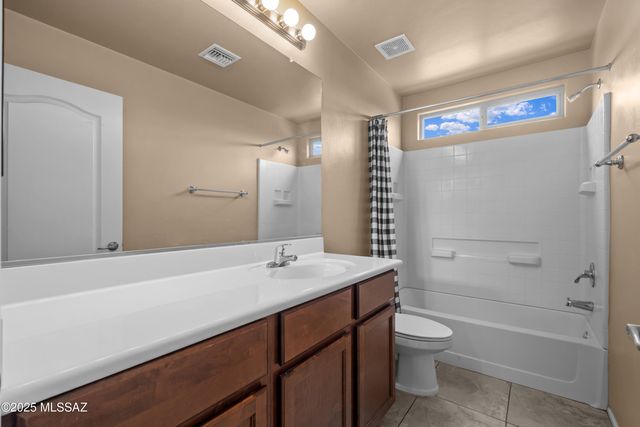 3830 E 3rd St Unit 2102, Tucson, AZ 85716