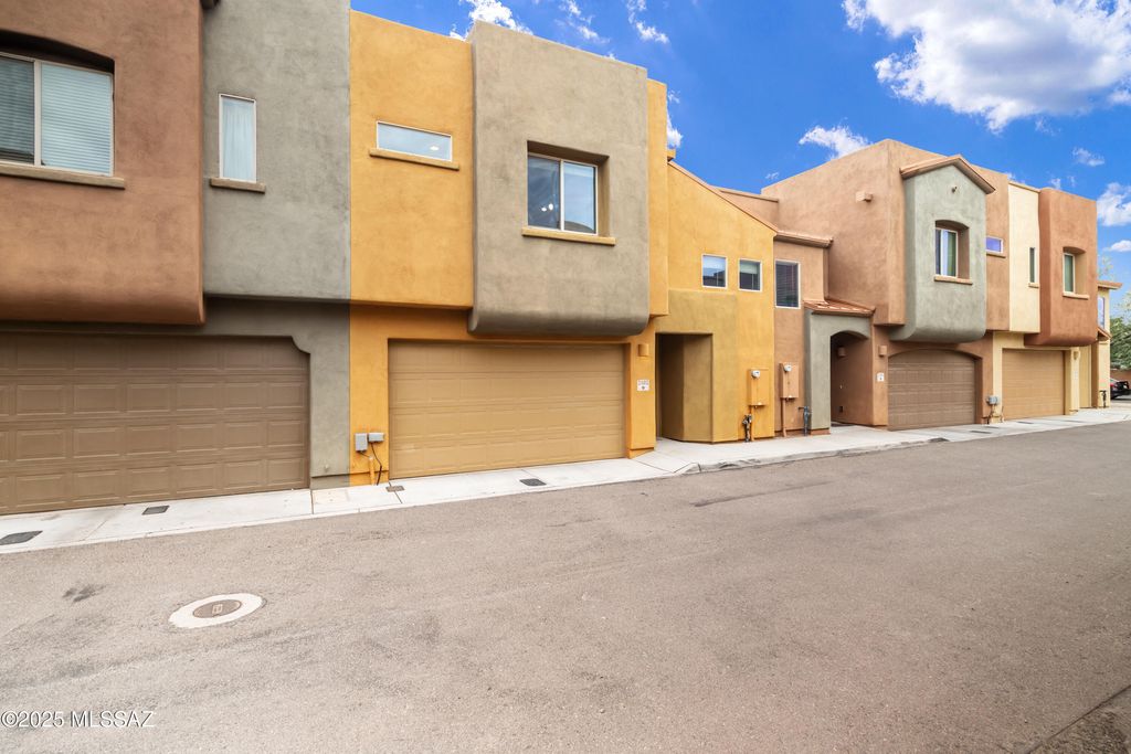 3830 E 3rd St Unit 2102, Tucson, AZ 85716