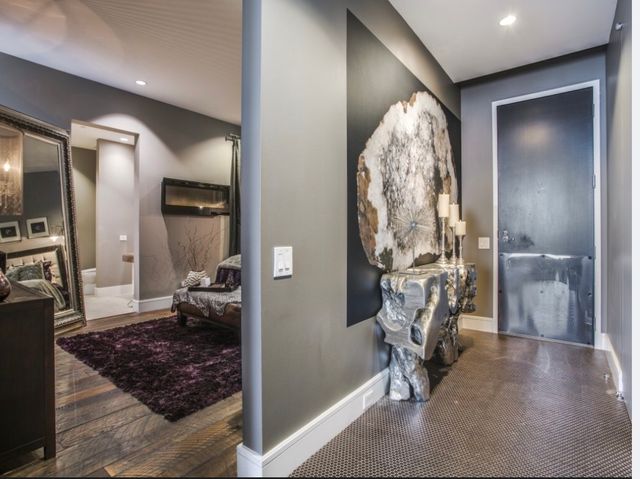 2408 Victory Park Lane 1034, Dallas, TX 75219