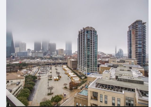 2408 Victory Park Lane 1034, Dallas, TX 75219