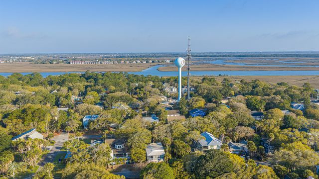 503 E Ashley Avenue, Folly Beach, SC 29439