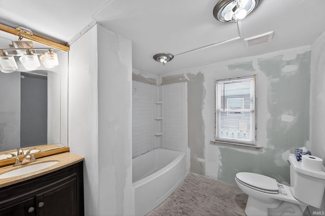 815 S 26th Street, South Bend, IN 46615