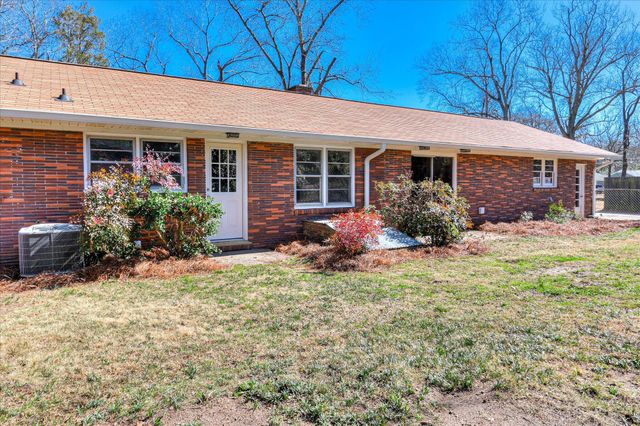 201 Dunbarton Circle SE, Aiken, SC 29803