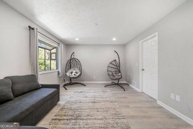 1296 Mohawk Drive NW, Lawrenceville, GA 30043