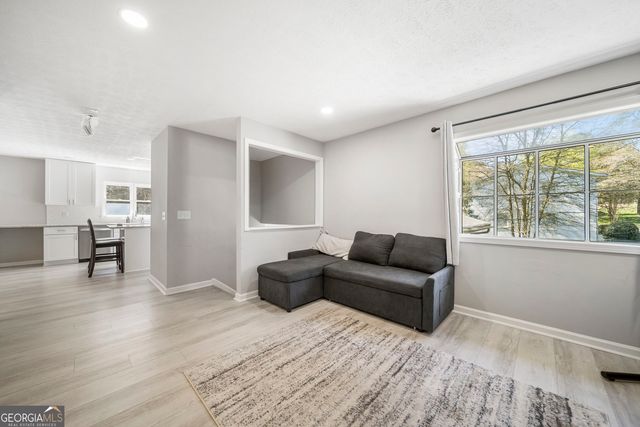 1296 Mohawk Drive NW, Lawrenceville, GA 30043