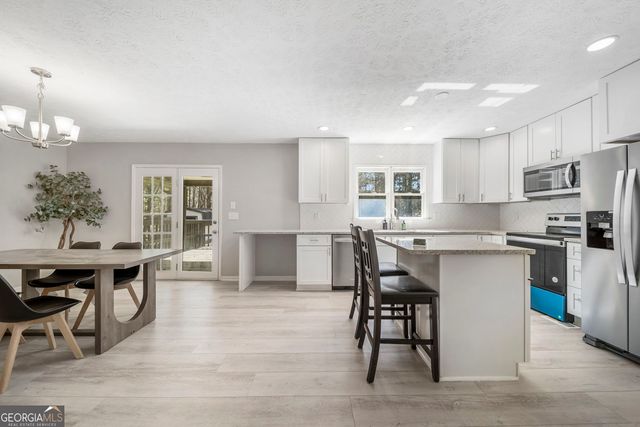 1296 Mohawk Drive NW, Lawrenceville, GA 30043