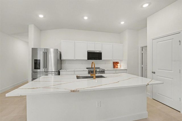 2902 LAVANDA DRIVE, Haines City, FL 33844