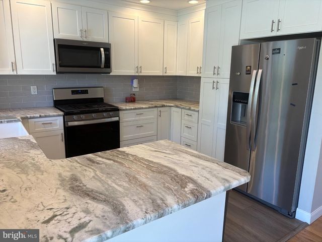 3025 RED OAK RD, Reading, PA 19605