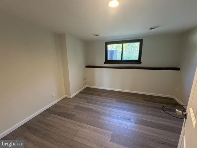 3025 RED OAK RD, Reading, PA 19605