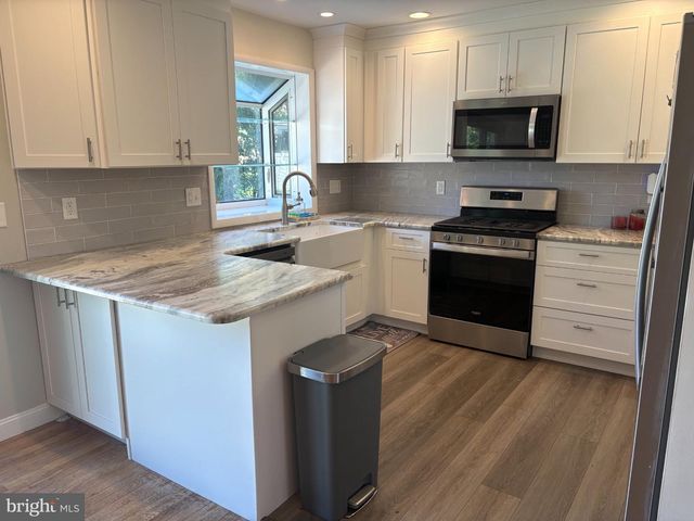 3025 RED OAK RD, Reading, PA 19605