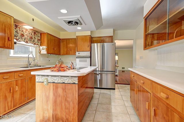 1805 East Sevier Avenue, Kingsport, TN 37664
