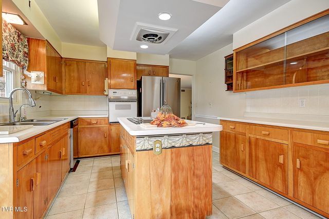 1805 East Sevier Avenue, Kingsport, TN 37664